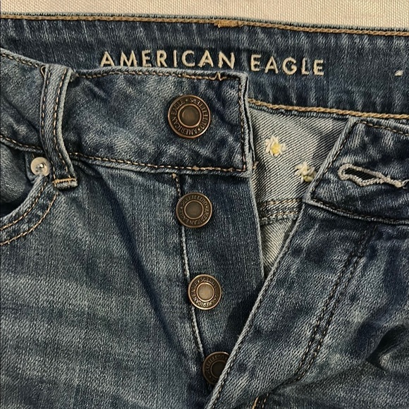 American Eagle Outfitters Women's Blue Distressed Jeans - Picture 4 of 6